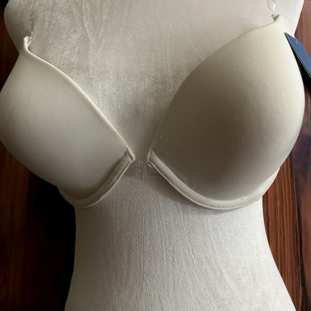 Simply Vera Vera Wang 21614 Racerback Bra White Size‎ 38B NWT Clear Straps